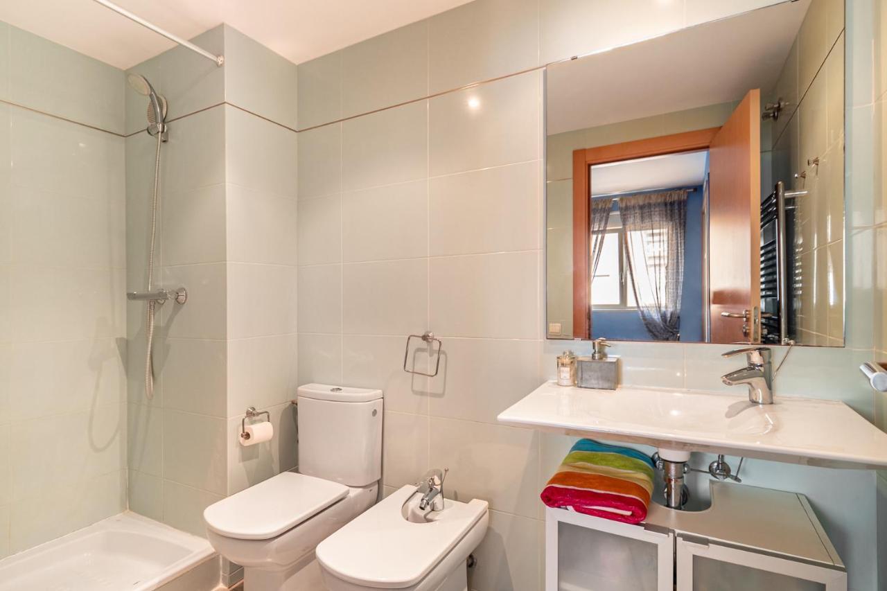 Forum Beach 2 And Pool Apartment Barcelona Sant Adrià de Besòs Extérieur photo