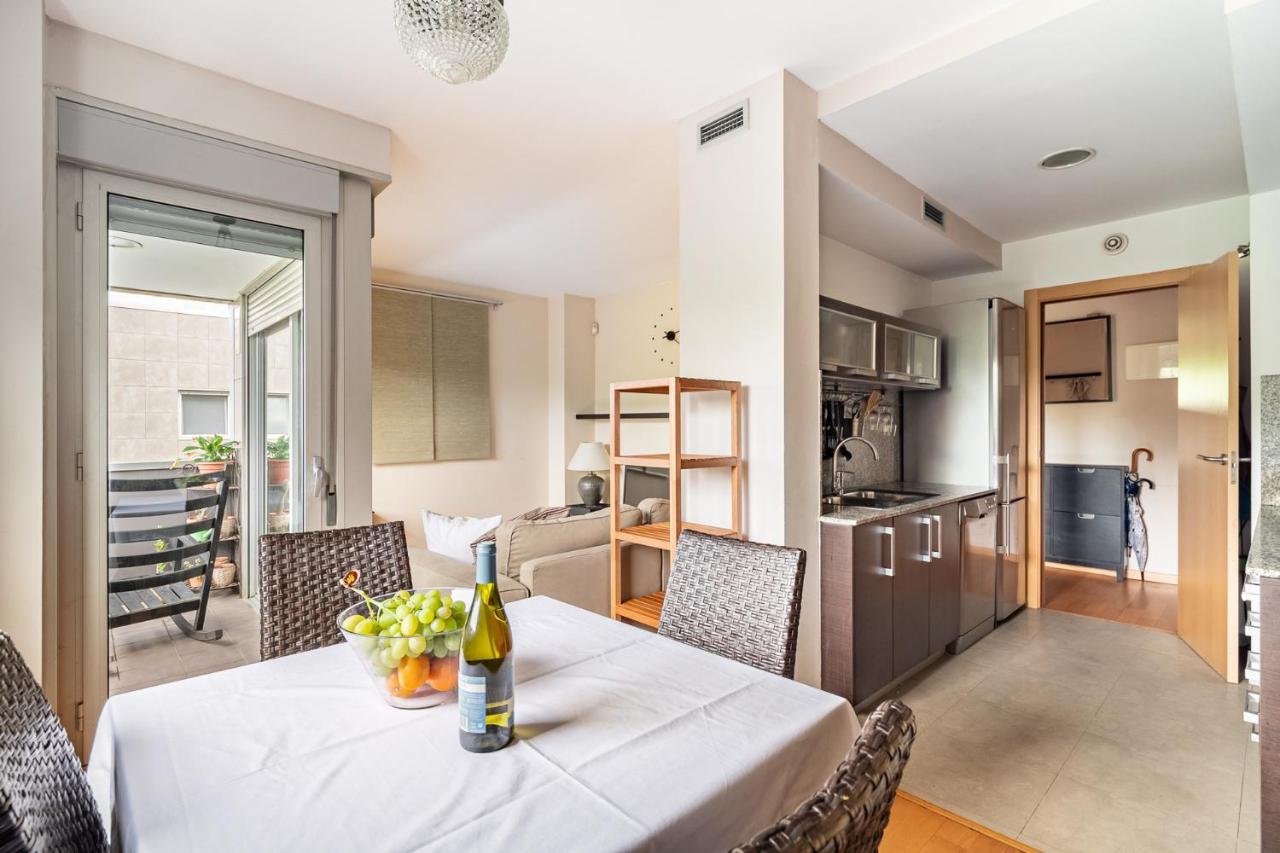 Forum Beach 2 And Pool Apartment Barcelona Sant Adrià de Besòs Extérieur photo