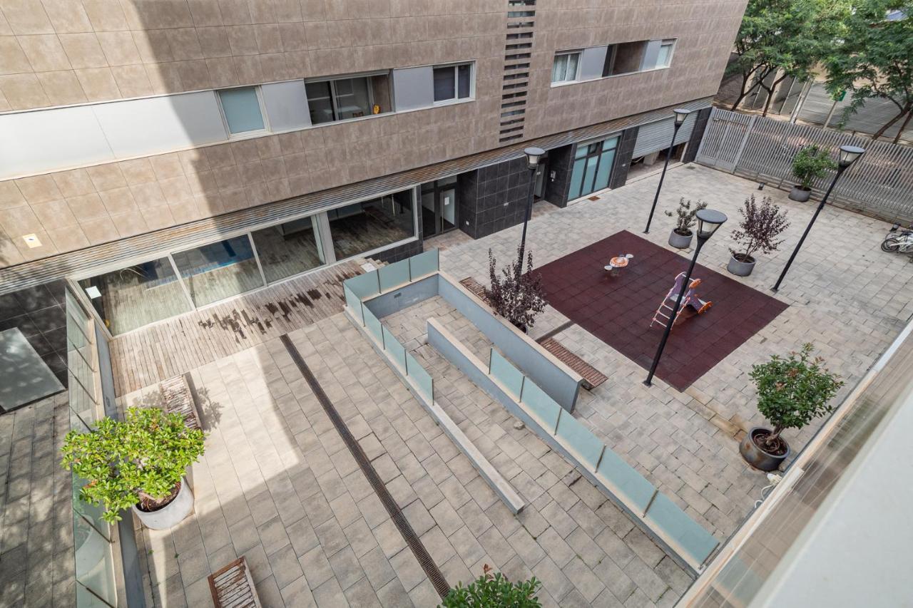 Forum Beach 2 And Pool Apartment Barcelona Sant Adrià de Besòs Extérieur photo